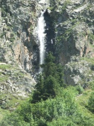Al pie de la cascada