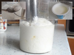 Añadiendo sal y yogur