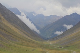 El desfiladero entre nubes