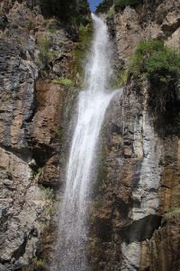 Cascada de Kegety - Altura: 50 metros, Altitud sobre el nivel del mar: 1880 metros