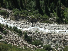 El río Ak-Sai es un afluente del Ala-Archi